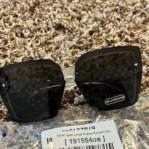 New Sunglasses Women’s - clear frame- large
